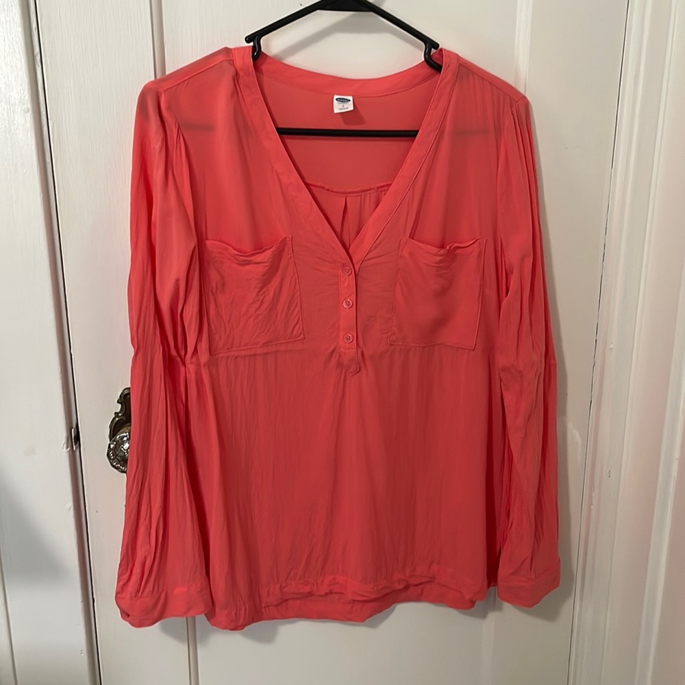 Flowy casual long sleeve top